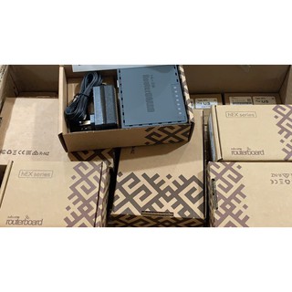 Thiết bị cân bằng tải Mikrotik RB750Gr3