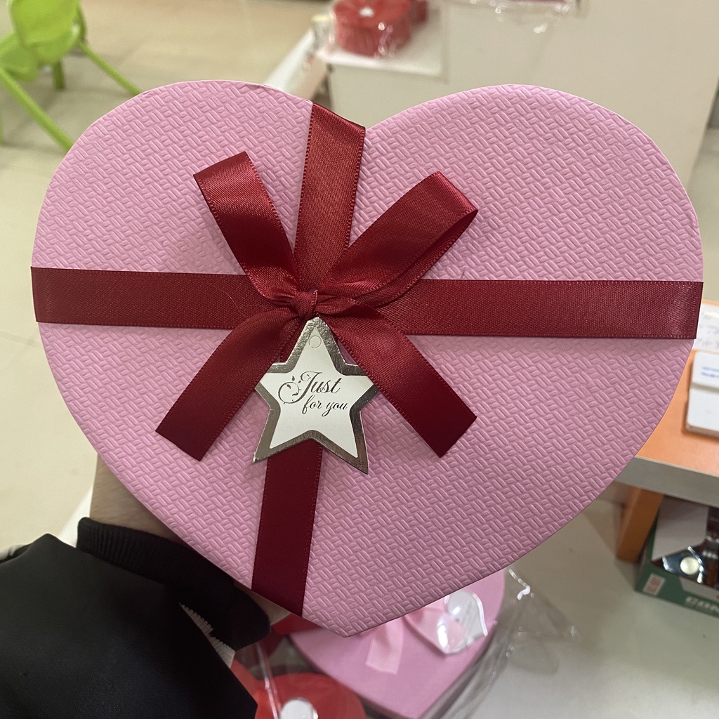 Hộp đựng quà hình trái tim cao cấp quà tặng valentine noel sinh nhật