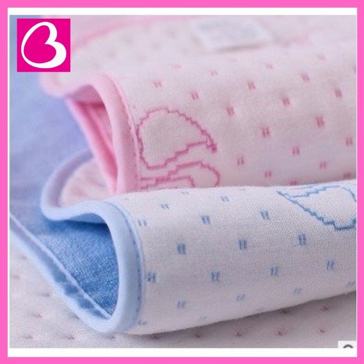 Tấm lót chống thấm 4 lớp tiện lợi cho bé