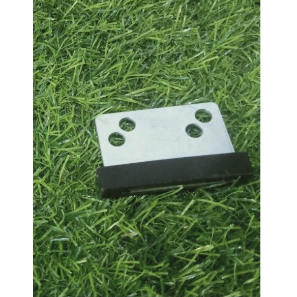 Shoe - su - xu cửa thang máy (Guốc cửa thang máy)