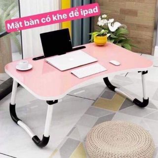 Bàn latop có khe ipat