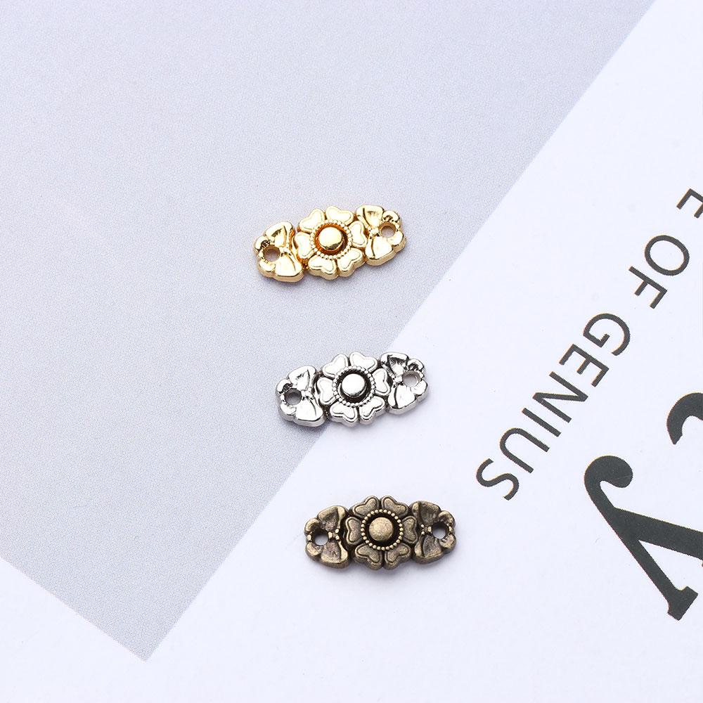 Bộ 10 Nút Áo Khoác Bằng Gỗ Dễ Thương Cho Búp Bê Tỉ Lệ 1 / 6