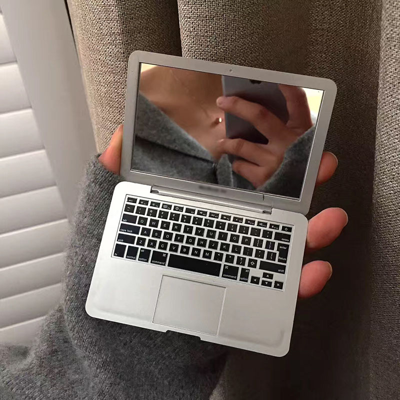 Gương trang điểm mini hình máy tính thiết kế sáng tạo tiện dụng