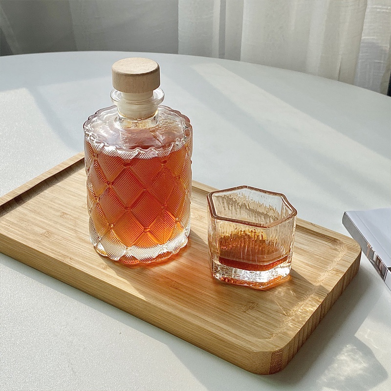 Bình Thủy Tinh Đựng Nước Chịu Nhiệt Họa Tiết Vân Kim Cương Sang Trọng Dung Tích 120/150/200Ml