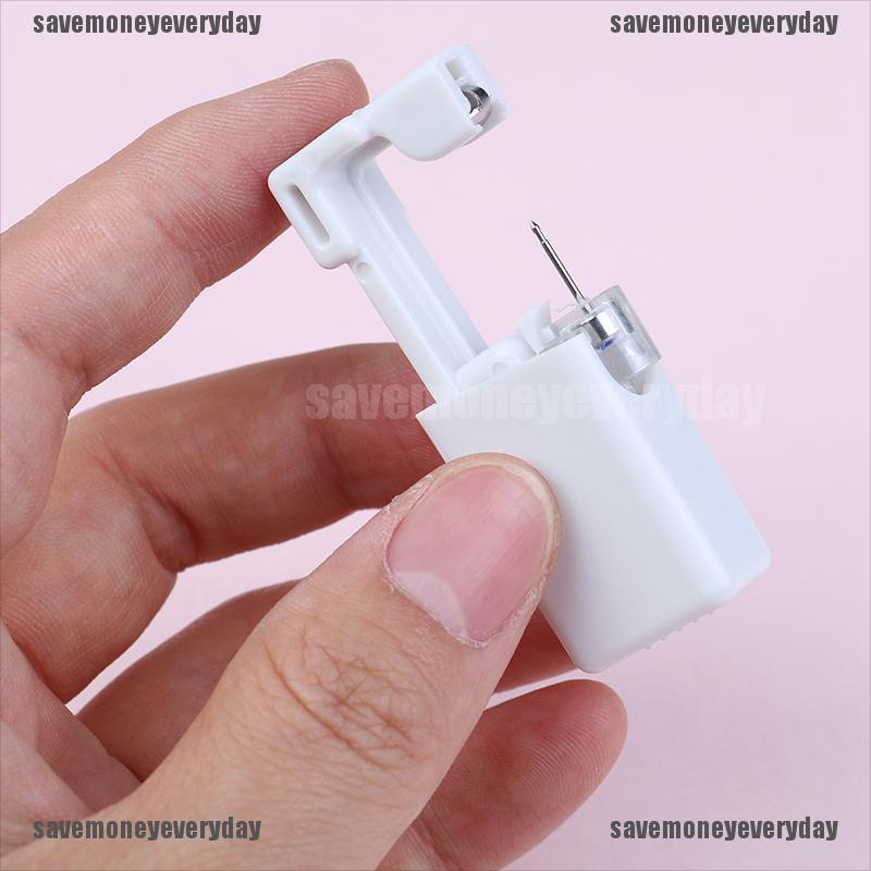 Dụng Cụ Bấm Lỗ Tai Đa Năng 1 Chức Năng Tiện Lợi