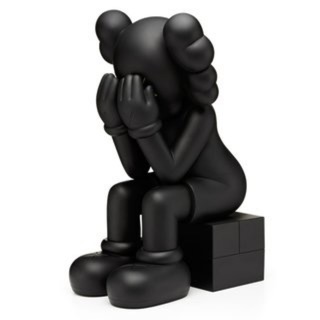 Mô hình Kaws Ngồi