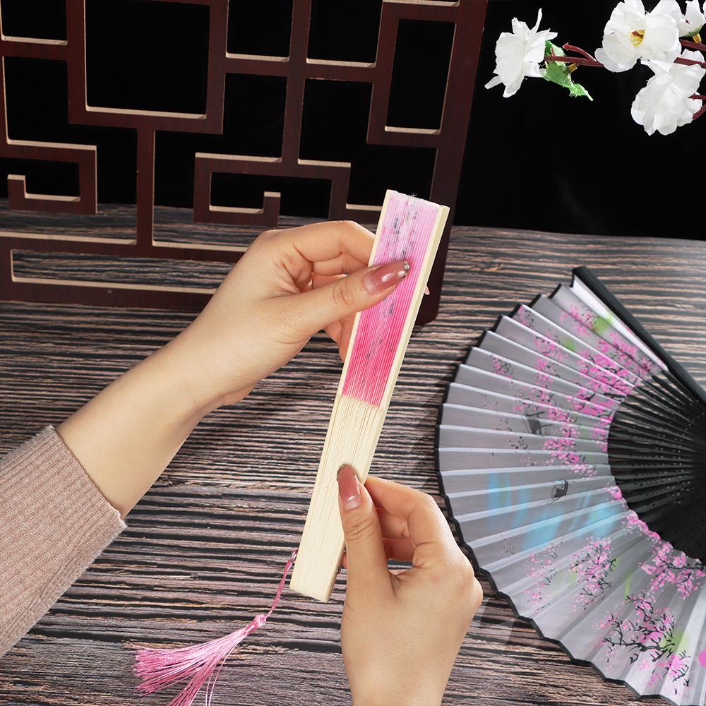 Quạt Xếp Cầm Tay Bằng Tre Và Lụa Phong Cách Retro Trang Trí Nhà Cửa