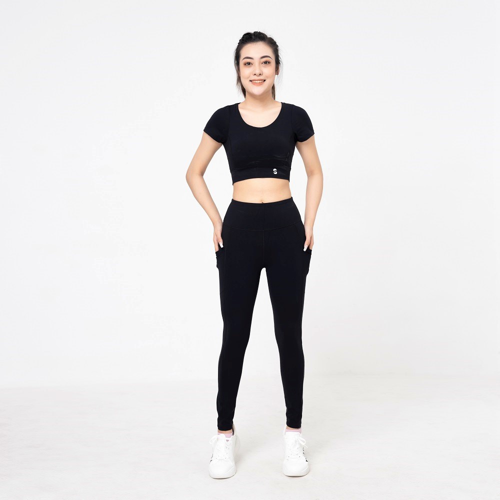 Đồ tập yoga nữ thiết kế croptop cộc tay sang trọng, màu sắc tươi sáng, BST xuân 2022