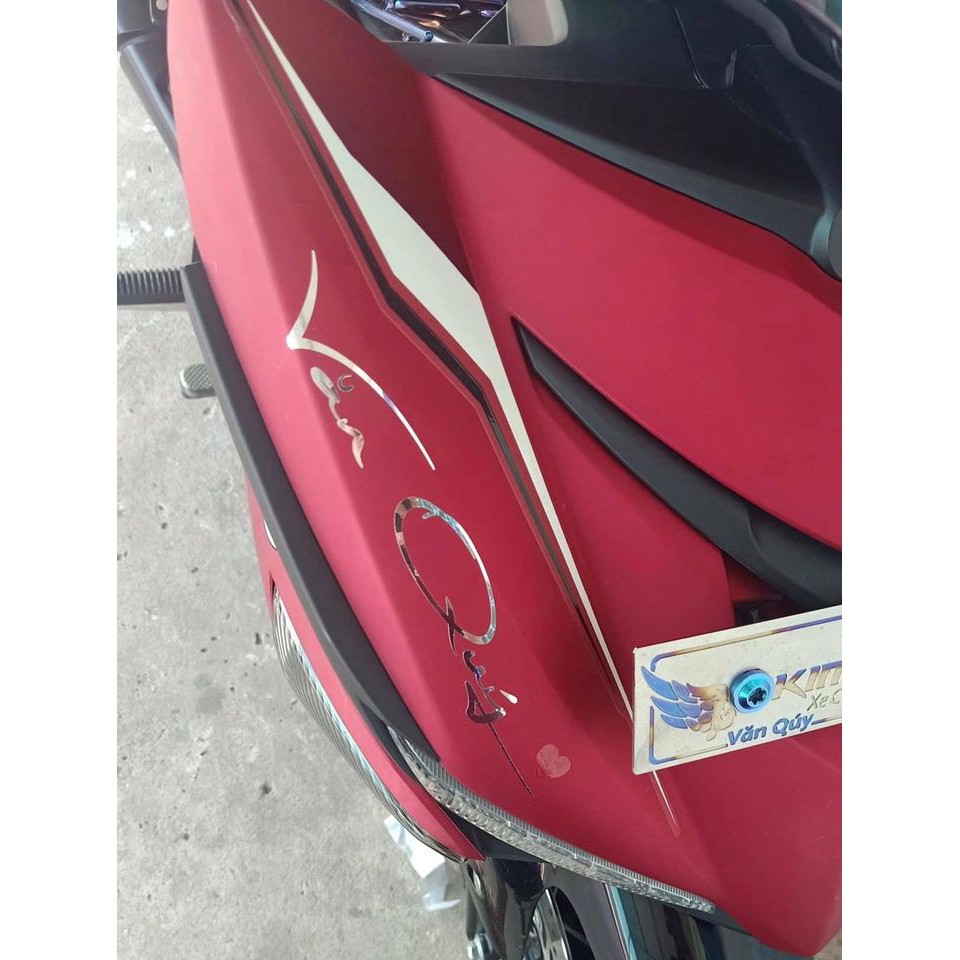 Decal in theo yêu cầu lột phát dán luôn