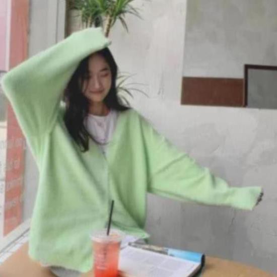 Áo khoác cardigan len Yuki màu noen nhạt lông xù
