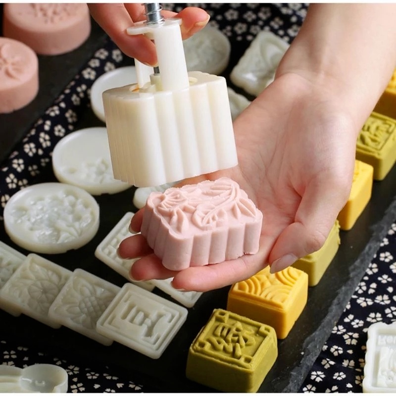 Khuôn Làm Bánh Trung Thu / Bánh Trung Thu Hình Vuông 50g DIY