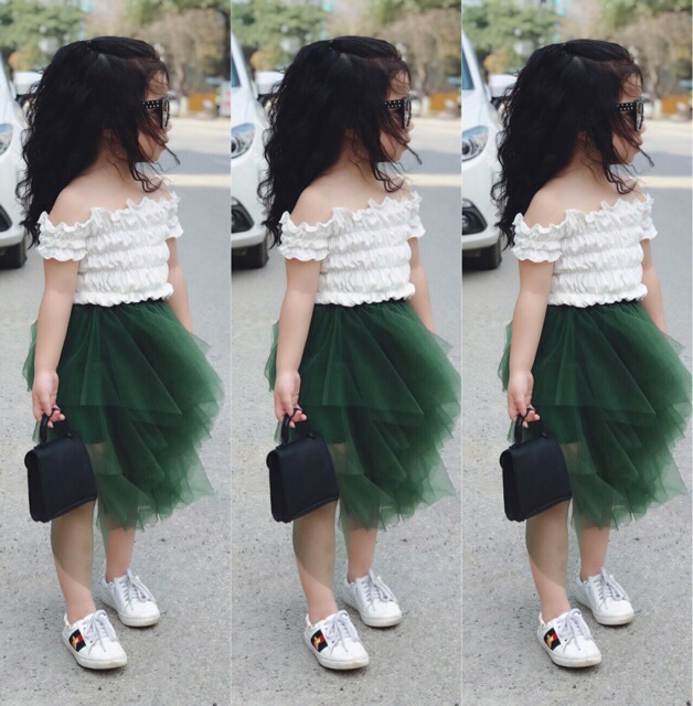 Áo trễ vai bé gái