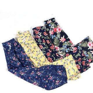 Set 2 quần lanh và 3 set quần mặc trong váy