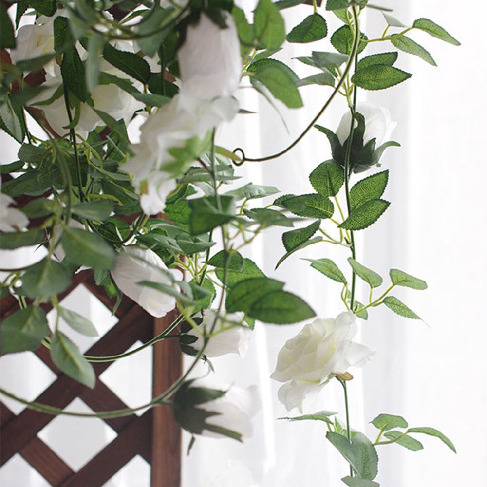 Hoa hồng trắng nhân tạo có lá xanh lá làm bằng lụa cho trang trí