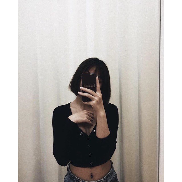ÁO CROPTOP NÚT BẤM TAY DÀI