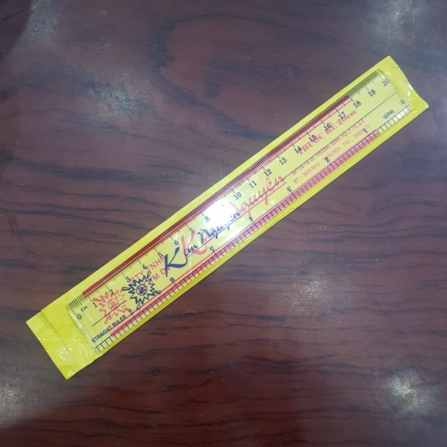 Thước nhựa cứng Kim Nguyên 20 cm