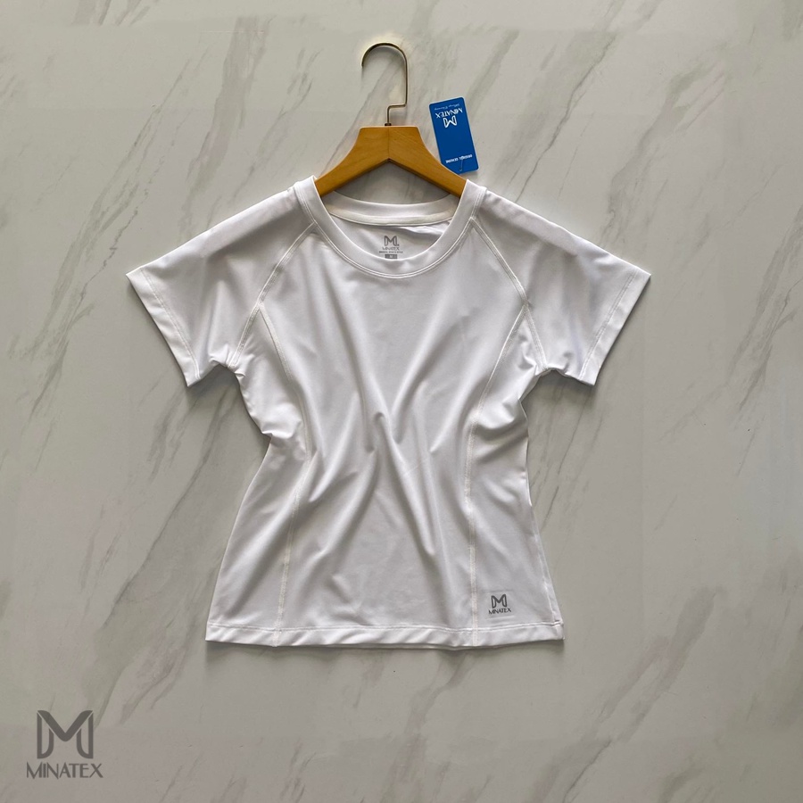 Áo phông cộc tay Minatex dài kín bụng chất mềm và giãn tốt