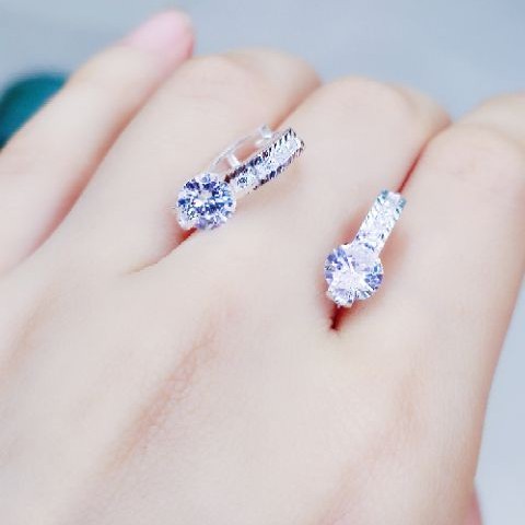 Khuyên tai bạc khuyên bấm đá lấp lánh bạc ta dày dặn sang chảnh