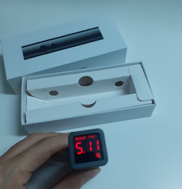 Máy kiểm tra chất huỳnh quang trong quần áo trẻ em, bỉm tả cho bé