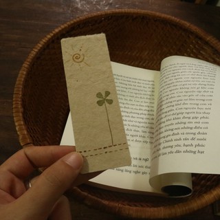 Kẹp sách Giấy Dó - Đất chàm và lá ép khô