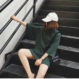 Áo thun form dài rộng cá tính
