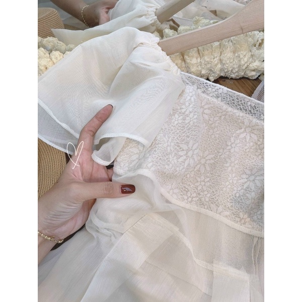 Đ𝐀̂̀𝐌 𝐍𝐔𝐃𝐄 𝐓𝐀𝐘 𝐓𝐈𝐄̂𝐍