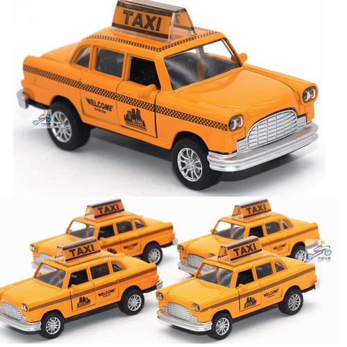 Ô tô taxi mini màu vàng xe bằng sắt chạy cót có âm thanh và đèn mở cửa - DC019DKP