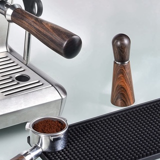 Máy pha cà phê Espresso kèm thảm lót tiện dụng
