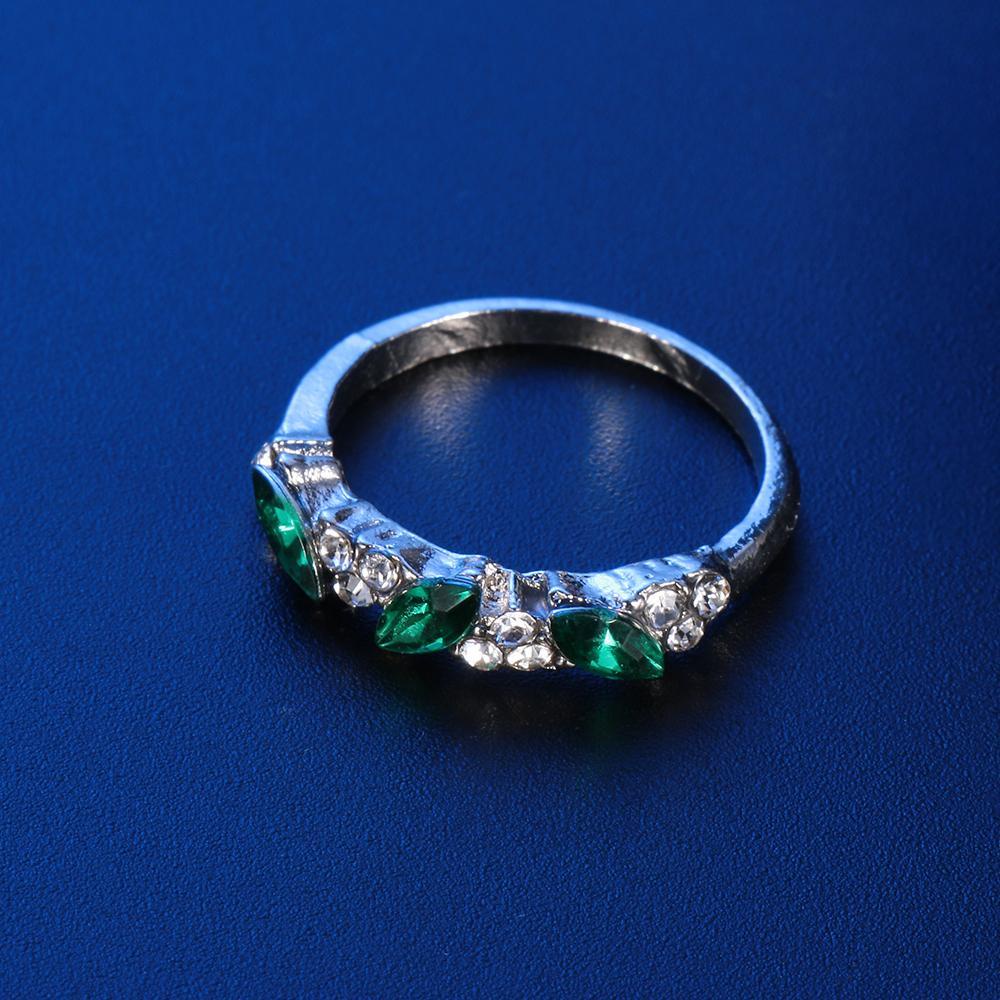 Nhẫn Lấp Lánh Sang Trọng Ngọt Ngào