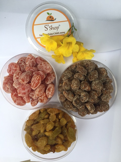 Combo 3 hộp ô mai 200g/ hộp: nho mỹ trái to, xí muội mơ trái to, me chua trộn ớt đường | BigBuy360 - bigbuy360.vn