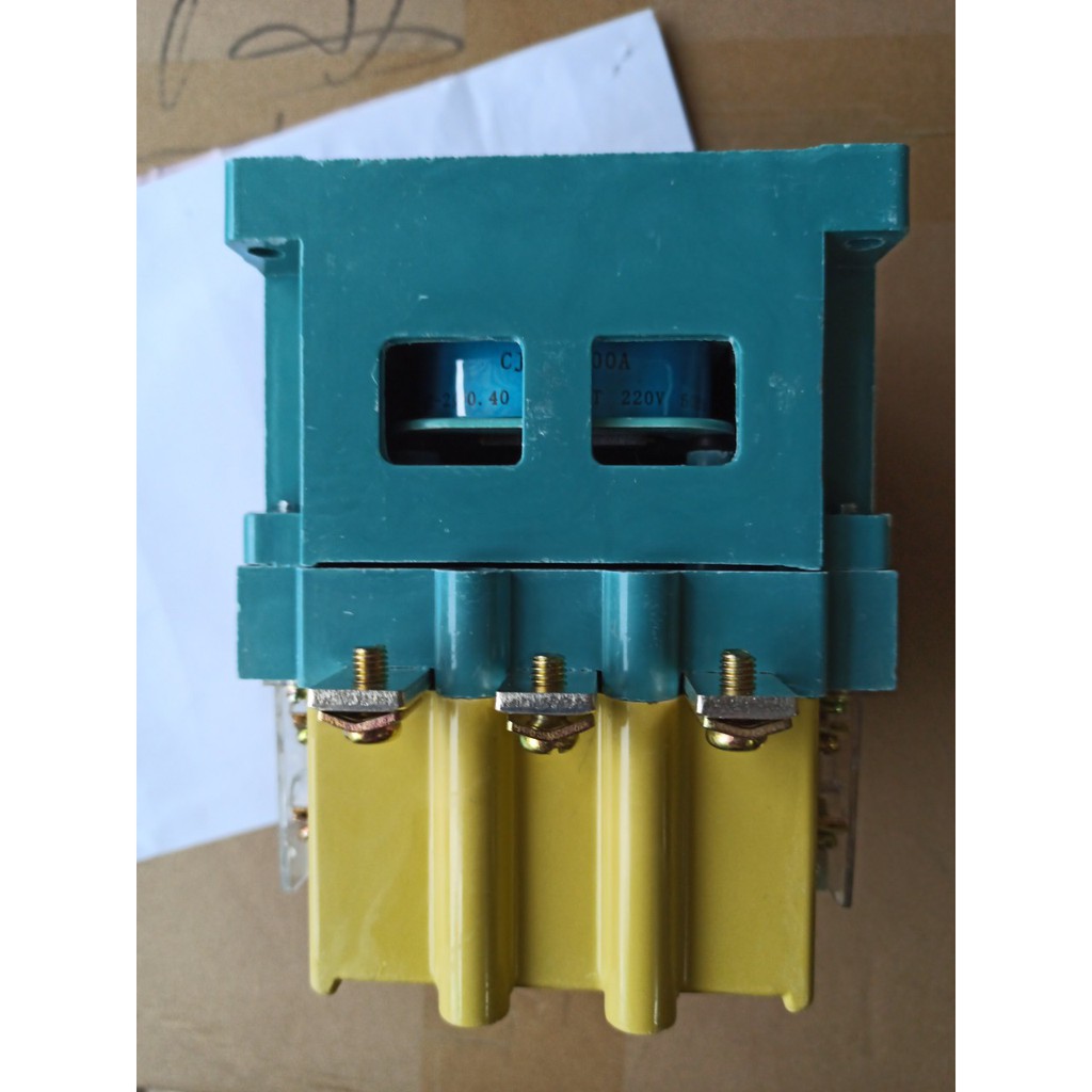 Khởi động từ 3 pha công suất lớn CJ20 1- 100A cuộn hút 220V