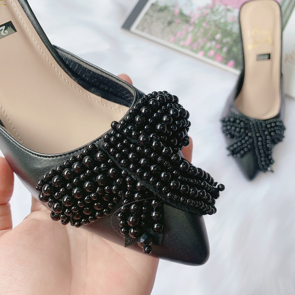 Giày sục chụm ngọc trắng gót nhọn 5p da lộn đẽ đi hót hòn họt