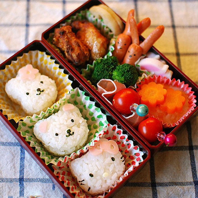 Bộ 3 Khuôn Ép Cơm Bento Mèo Thỏ Gấu .