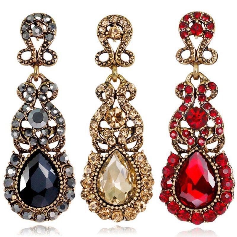 Khuyên tai nữ sang trọng thời trang