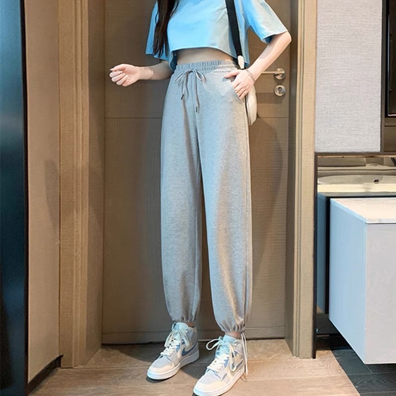 Quần jogger trơn bo gấu 2 màu chất da cá Unisex nam nữ