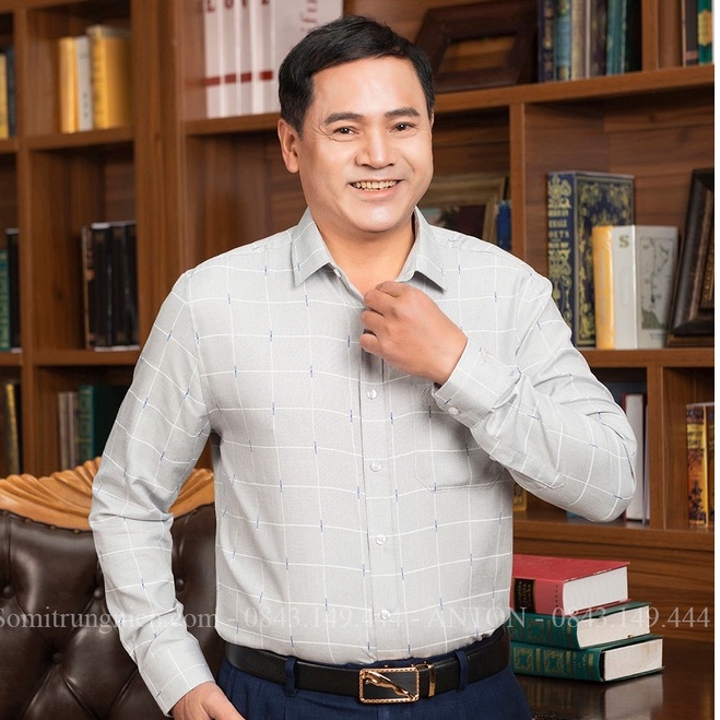 Áo Sơ Mi Nam Công Sở Trung Niên Thương Hiệu Anton Xám Ghi Dài Tay Vải Sợi Tre Họa Tiết Kẻ Sọc In Chìm – Y8551