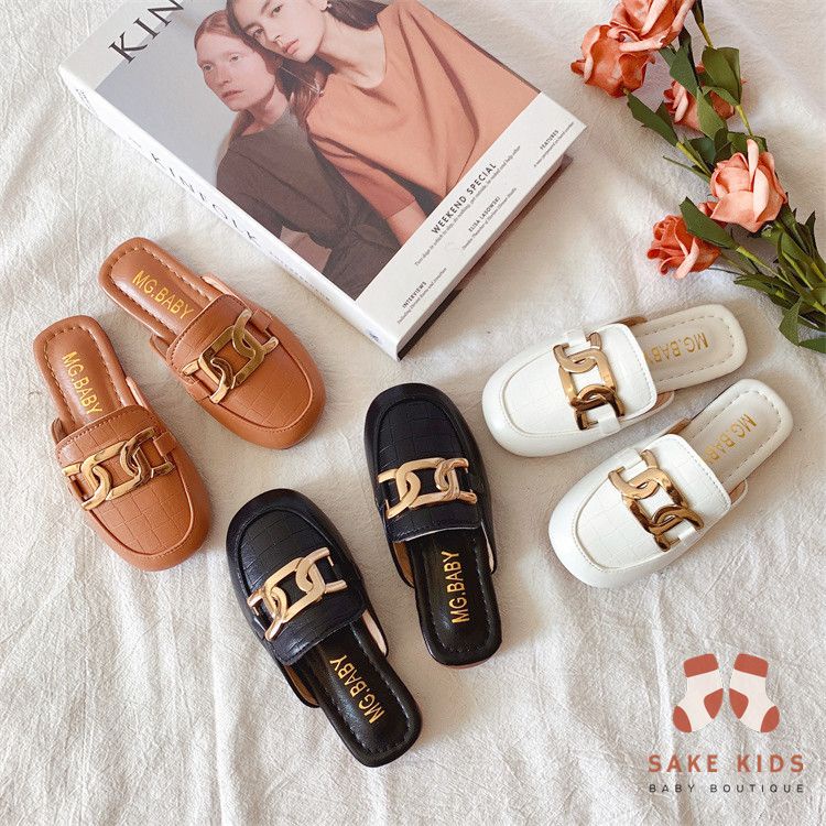 Dép sục cho bé gái, Sục chính hàng MG Baby chất da mềm phối Móc Xích cực chất cho bé mẫu mới nhất V599
