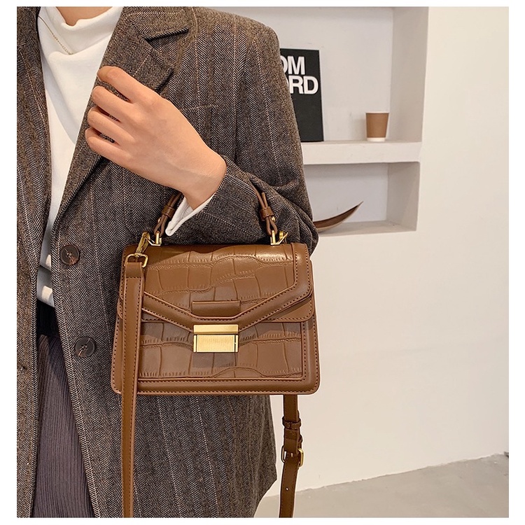 Túi xách nữ đeo chéo cầm tay hot trend hàng cao cấp Valen Bag hàng QC cao cấp 18058