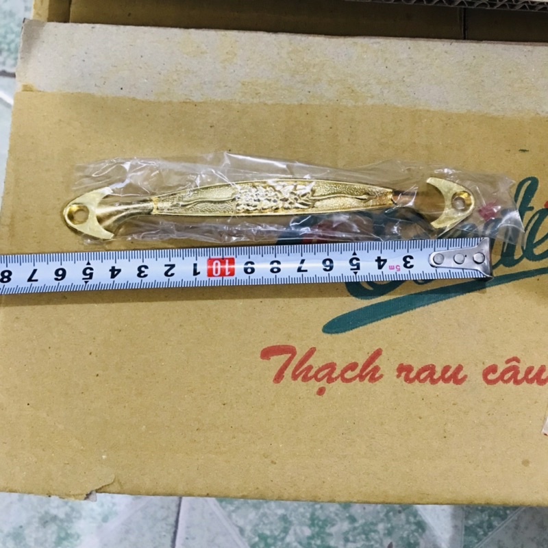 Tay nắm tủ hoa nâu - vàng -đỏ các cỡ giá 1c