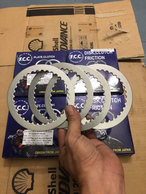 Bộ bố nồi + lá sắt nồi Exciter 135 đời tay côn  zin hãng FCC