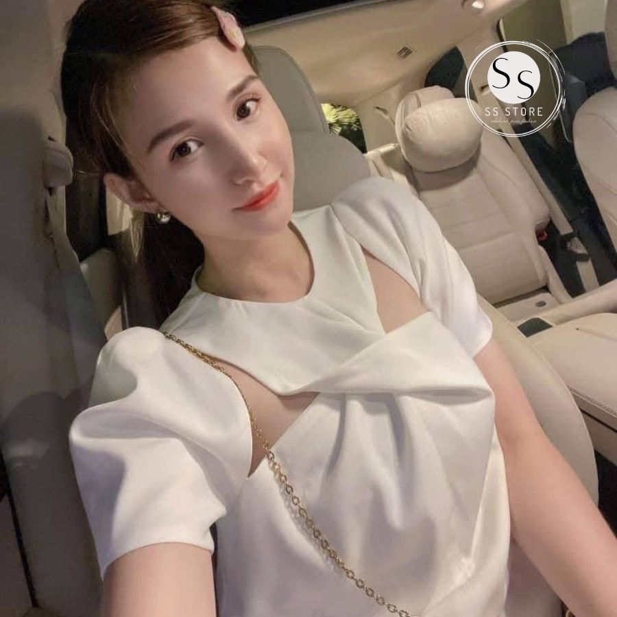 Áo Phom Suông Xoắn Cổ Cut Out (ĐEN)