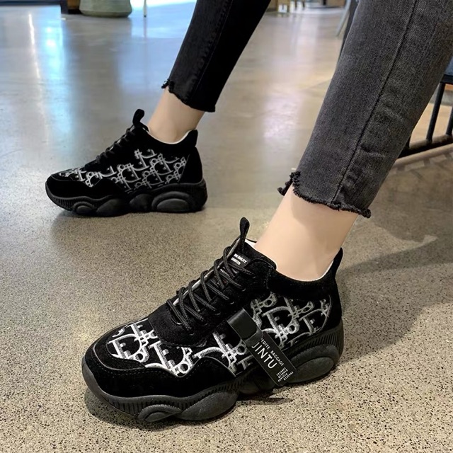 GIÀY THỂ THAO DO SIÊU HOT 2020 | BigBuy360 - bigbuy360.vn