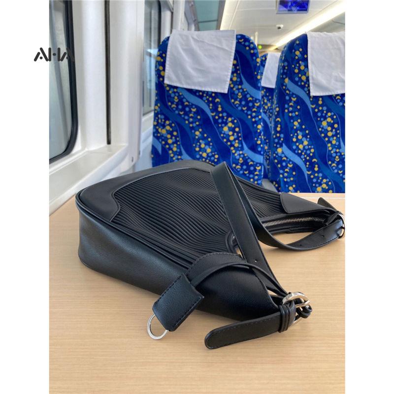 Túi đeo vai AHA official cỡ lớn phong cách thời trang dành cho nữ