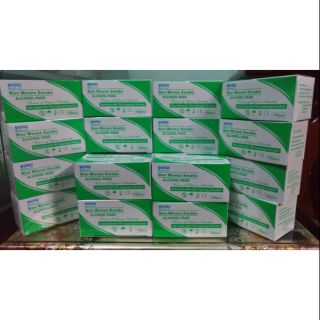 Bông tẩm cồn, bông sát khuẩn bề mặt, bông lau bề mặt sát khuẩn hộp 100 miếng