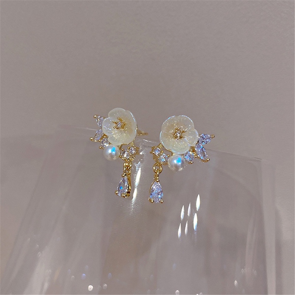 Khuyên Tai Hình Hoa Lan Đính Ngọc Trai Phong Cách Pháp Cổ Điển Độc Đáo Dành Cho Bạn Nữ