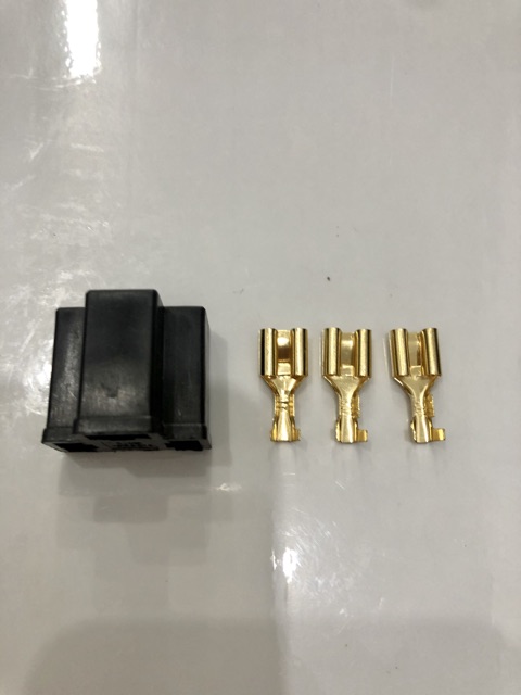 Giắc đuôi đèn chân H4.