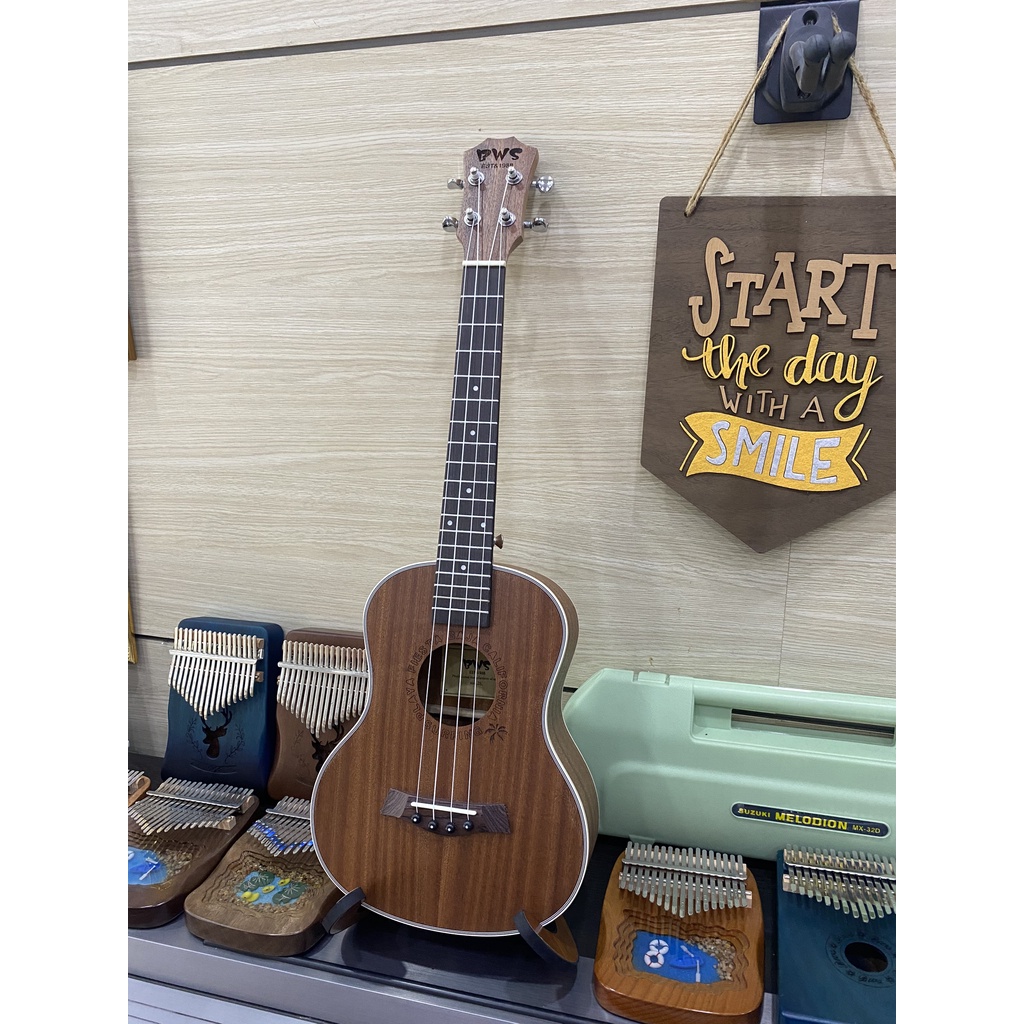 Đàn Ukulele Gỗ chính hãng BWS - Size Tenor - có viền body