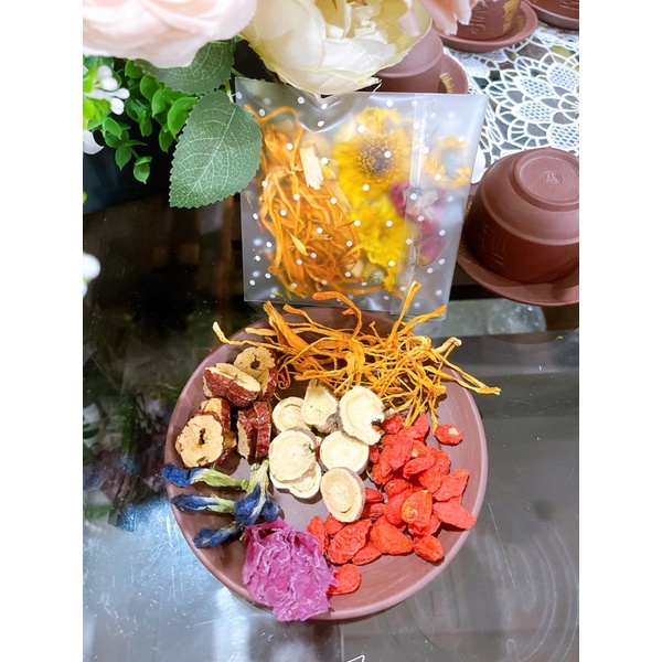 Đông trùng hạ thảo kết hợp thảo dược(set 10 gói)