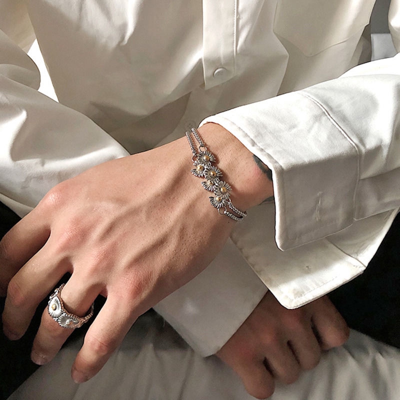 Vòng tay 22427 họa tiết hoa cúc rừng nhỏ thời trang dễ phối đồ cho nam nữ