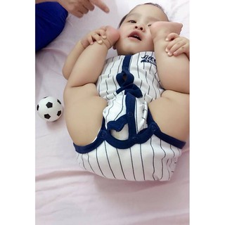 body đùi sơ sinh bé trai (0-12 tháng)